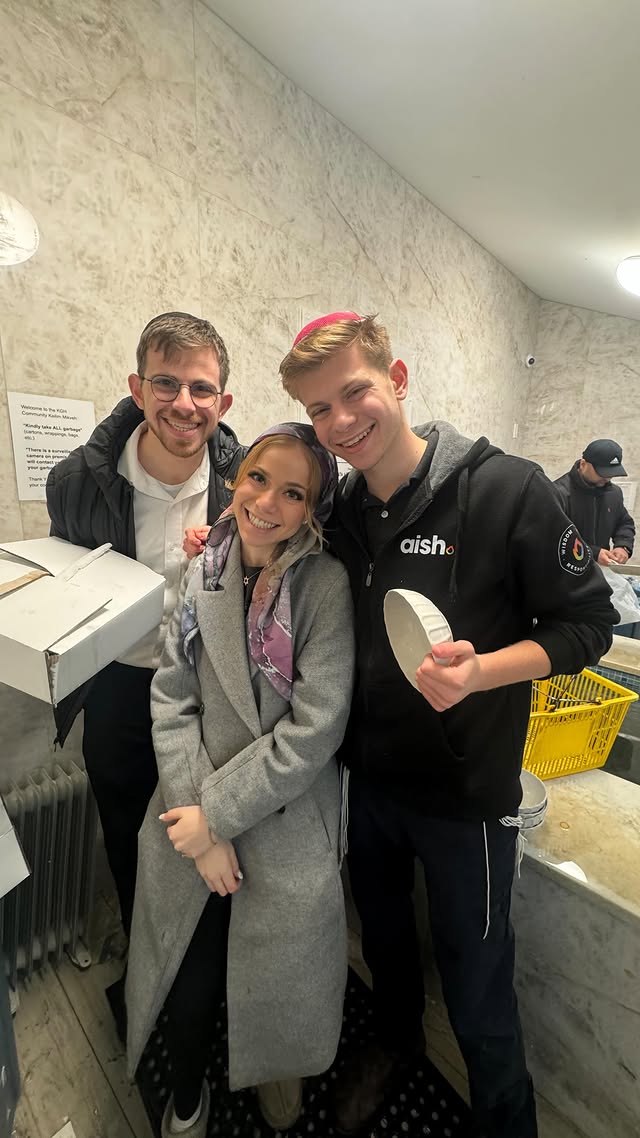 Creating a Jewish home is a lot of work but so worth it! We can’t wait until the kitchen is fully kosher and ready to be used! 😄#proudjew #jewishpride #judaism #jewish #jewishlife #jewishcommunity #thatrelatablejew #jewishhome #jewishcouple #jewishfamily by @thatrelatablejew