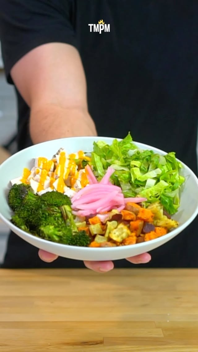 Buffet meal prepping can provide you with endless variety in your meals for the week. This week I made Spring Rolls, a Chicken Wrap, Chicken and Noodle Stir Fry, and a Chicken Nourish Bowl. Here is what I did this time 🫡 @zwilling_usa #zwilling1731 #zwillingpartner #freshandsave Thanks to Zwilling for sponsoring this video. If you visit the website link in my bio it will bring you to where you can get a Zwilling Fresh & Save Vacuum Starter Set of your own. Use the code “mealprep” for 10 extra medium bags for free 👍Check out the full length video on my YouTube channel: Josh Cortis by @themealprepmanual