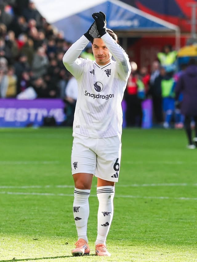 Mucho tiempo sin poder hacer lo que más amo y qué mejor manera de volver a la cancha con un triunfo importantísimo. Fueron meses de sufrimiento, incertidumbre, angustia, desequilibrio… donde la falta de energía estuvo a nada de ganarme, pero tuve la suerte de contar con mi familia, los amigos, los compañeros, los hinchas, el club y la Selección, para recargar el corazón. Simplemente, gracias a todos ♥️