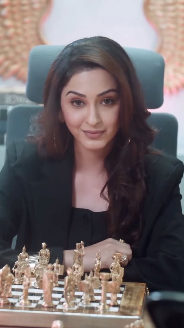 Entry ne attention le li 💁🏻‍♀️Ab poora game dekho SKY QUEEN in action, only on @kukutvofficial 🔥#LadyBossReturns #kukutv #Eshaanya #esshanyamaheshwari #zainimam #Boss #eshaanyammaheshwari #esshanya by @esshanya_s_maheshwari