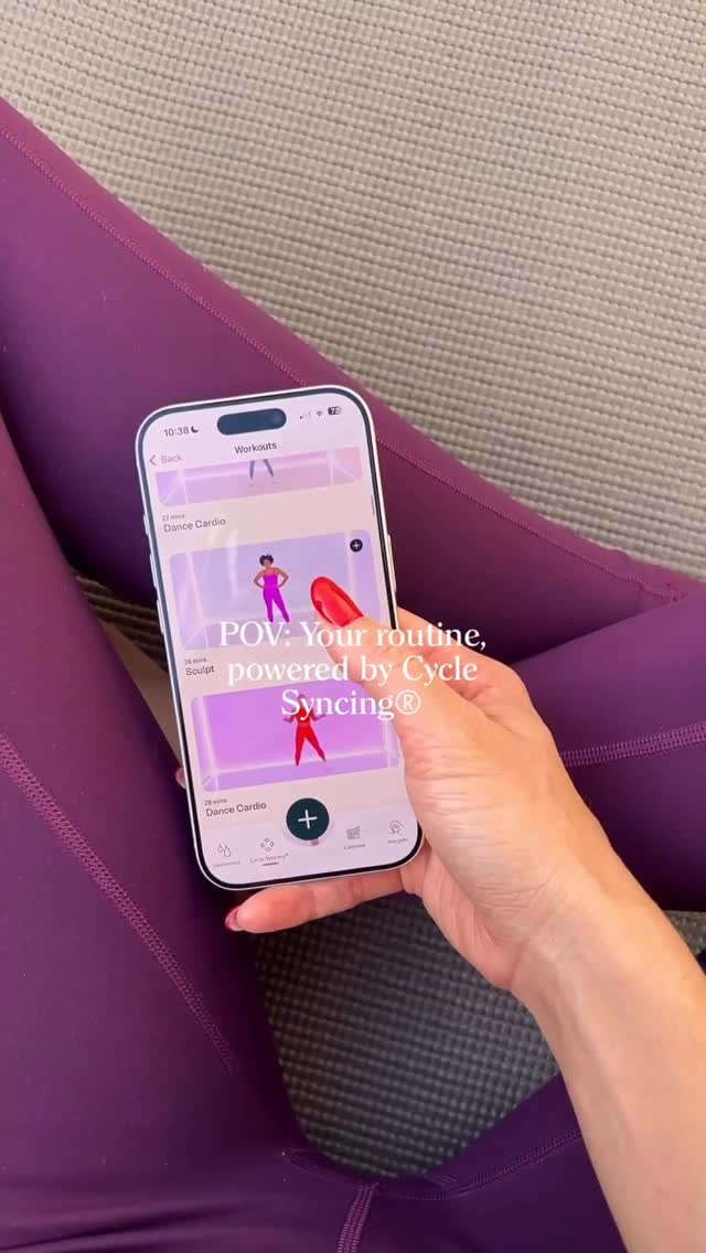 Most hormone symptoms aren’t “normal” — they’re signals.Women don’t run on a 24-hour clock. We run on a ~28-day infradian rhythm that impacts our energy, mood, metabolism, focus, and stress levels.Cycle Syncing® helps you align your nutrition, movement, and lifestyle with each phase of your cycle so your hormones can work for you — not against you.When women practice Cycle Syncing®:✨ 91% reduced PMS symptoms✨ 88% saw mood improvements✨ 94% steadier blood sugarThis isn’t about fixing your body.It’s about understanding how it works.Join the official Cycle Syncing® Membership for personalized, phase-based guidance — and start living in sync 💗 by @floliving