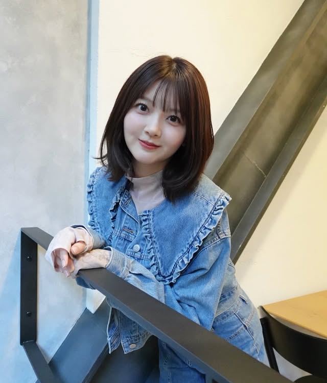 デニムセットアップ🦋💙暖かい日が続くといいなぁ〜#デニムセットアップ#日向坂46#山下葉留花#haruharugram by @haruka.yamashita.official