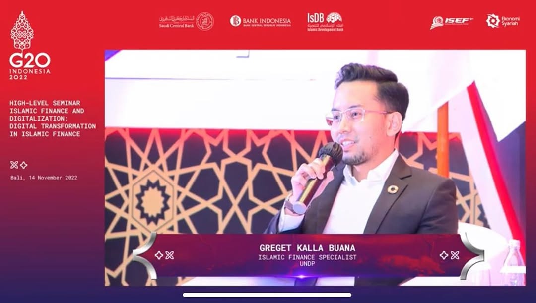 At the G20 Islamic Finance by Bank Indonesia, Islamic Development Bank, and Saudi Central Bank, UNDP conveyed the inclusive approach of digital transformation within the Islamic finance universe—key point on slide 3.Full video can be accessed on Youtube ISEF Indonesia. #digitaltransformation #inclusive #Islamicfinance #G20 #SDGs by @gregetkallabuana