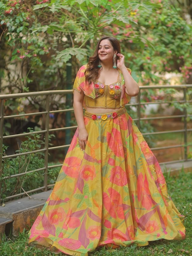 🌻outfit @shivaliahmedabad pr @sonyashaikh shot by @portraitshelter
