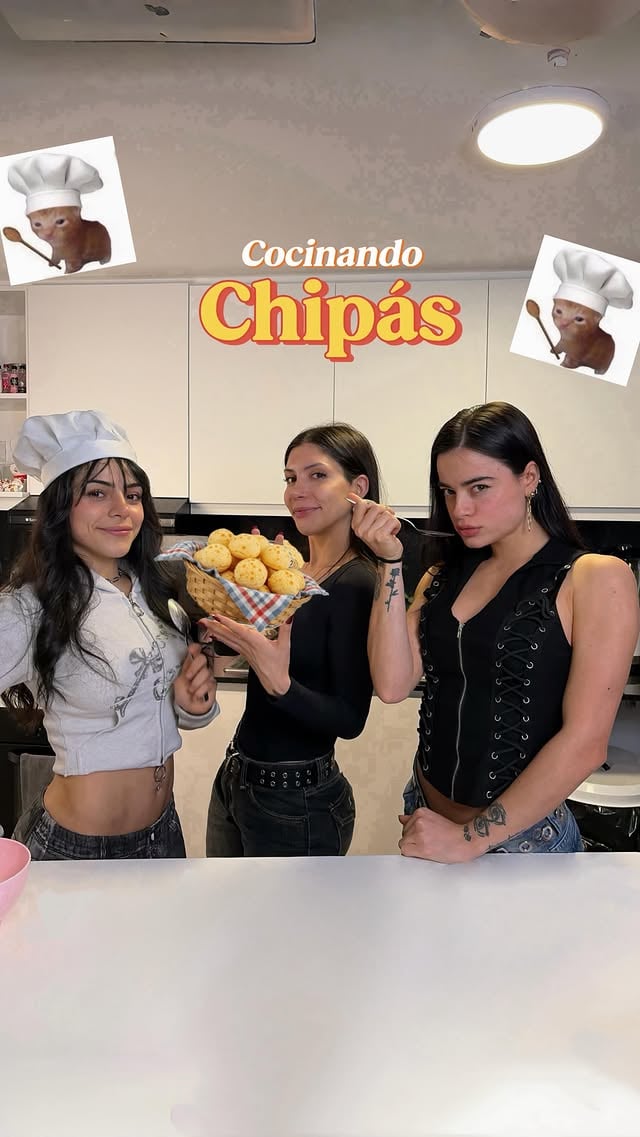 Cocinando chipás👩🏻‍🍳
