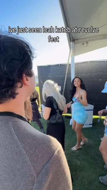 idk why i sang mask off #leahkateb #loveisland #future #revolvefestival