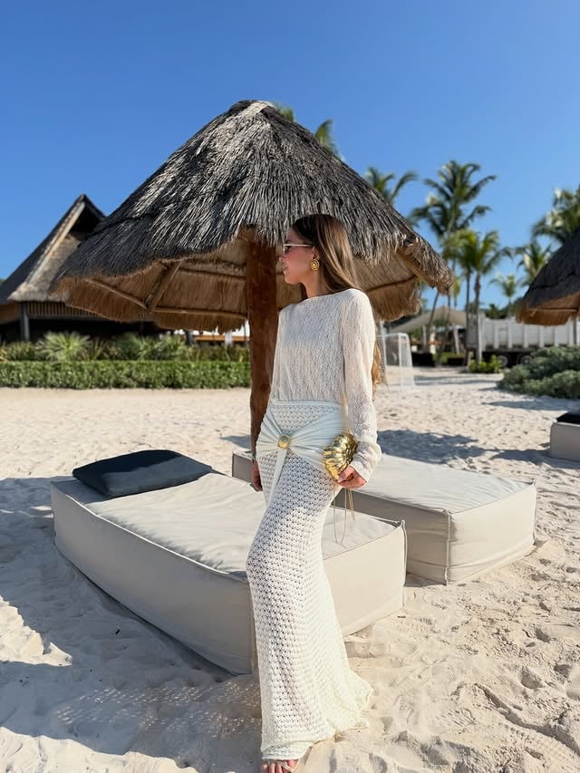 My favourite daytime vaca look 🤍✨#vacationlooks#tulum#mexicostyle by @myfashionologybyr