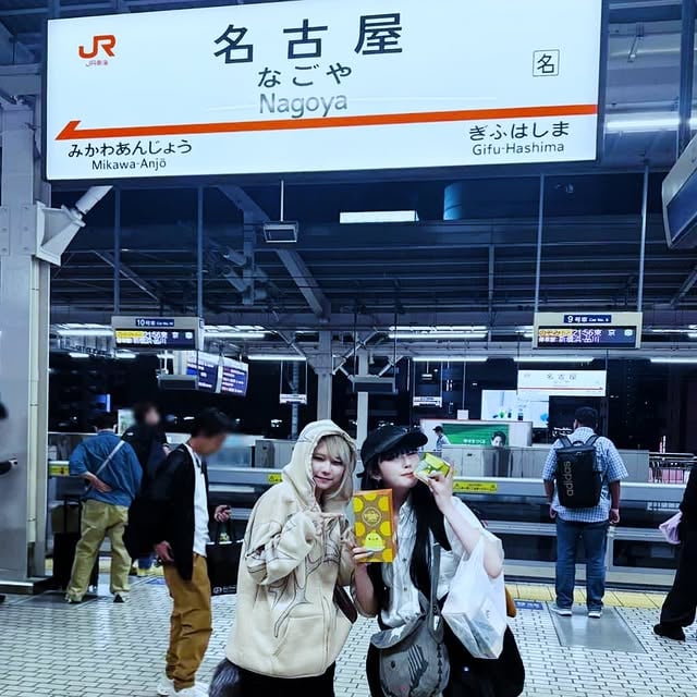 だおちゃんと名古屋から東京の、帰りたまたま会ったよ( ^ω^ )今日みんなありがとう！はよまた一緒にライブしたい( ^ω^ ) by @asaki_a_a