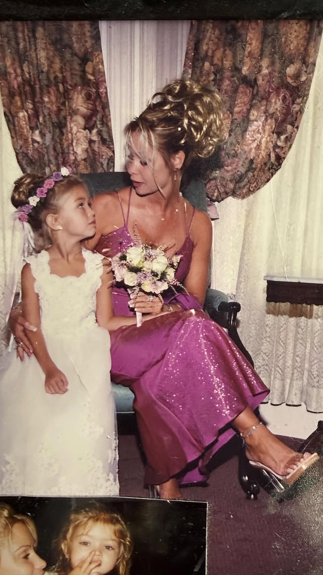 Happy Mother’s Day 🤍 by @morg_avery