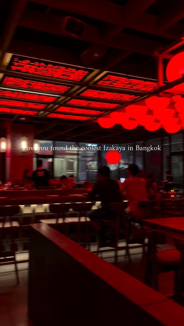 📍 @fatboyizakaya Still dreaming about that wagyu foie gras sushi!!!! It’s one of the best I’ve ever had. This is one place in Bangkok you cannot miss out on for a bougie night out. Great drinks. Lots of small plates to choose from. Super inventive cocktails and a great DJ that plays bangers one after the other. [places to eat in Bangkok, Thailand, eating guide, Michelin, restaurants in Bangkok, fancy dinner, fine dining, bars in Bangkok, izakaya, where to eat in Bangkok, china town, Ekamai, bougie cocktails, speakeasy, best restaurants ] by @tenzingwang