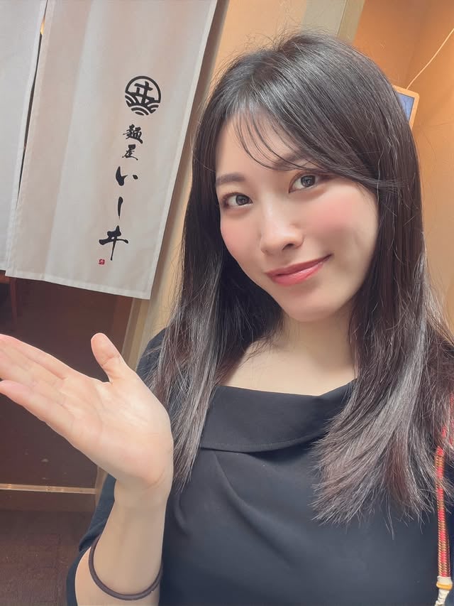 福岡から東京上陸！博多で行列のできるおうどん屋さんがやってきた！⁡05月24日にOPENした麺屋いしヰ 銀座店。⁡実はOPEN前に試食させてもらってました🙈⁡朝9時開店で限定100食しか提供のない・博多明太ぶっかけうどん 1,350円・極み トリュフ香る和牛すき焼き釜玉 2,700円せっかくだからどっちも食べた🤣どっちかといえば明太うどんが好みかなあ。(和牛すき焼き釜玉は大変濃いめでしたので…)⁡追いごはんも頼めるそう👍⁡東京でも食べられるようになったのはありがたいよね！⁡PR @menya.ishii_tokyo #銀座グルメ #銀座うどん #銀座モーニング #ginzalunch #麺屋いしヰ by @sunohara_miki