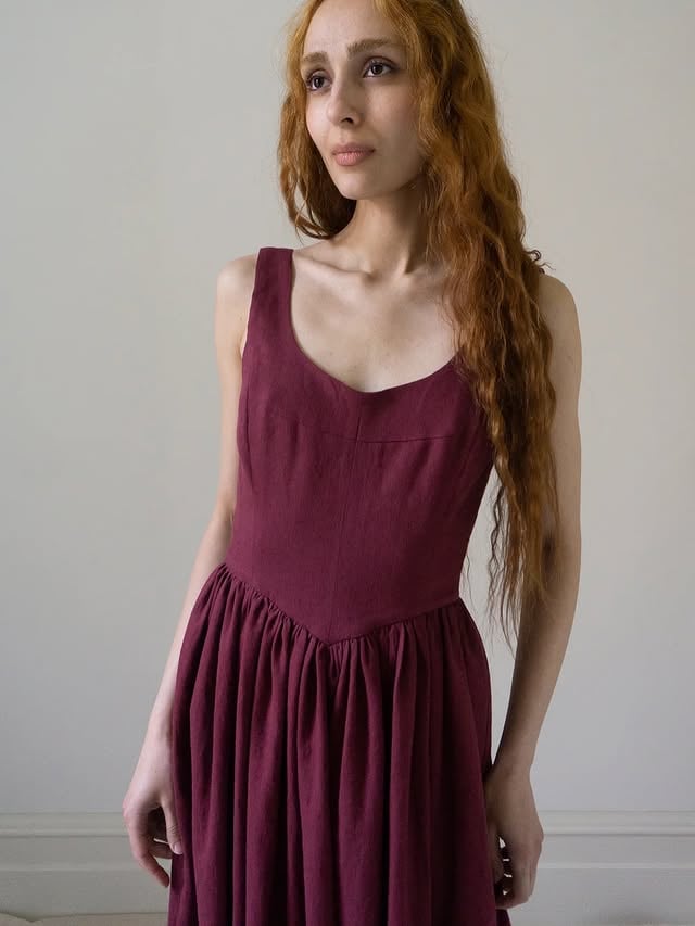 Hemlock dress in burgundy 🌸 by @ovate