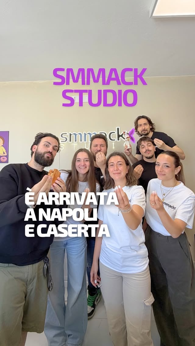 @smmackstudiosrl ARRIVA TRA NAPOLI E CASERTA 🌋📈Continuiamo a crescere: Smmack Studio apre una nuova sede operativa tra Napoli e Caserta, due territori con un’identità fortissima e una scena imprenditoriale in continua evoluzione.Da anni lavoriamo in Campania collaborando con tante attività locali, soprattutto nel mondo della ristorazione, costruendo rapporti veri con chi ogni giorno porta avanti il proprio progetto con passione.Questa nuova sede rappresenta un passo importante per essere ancora più presenti sul territorio e supportare da vicino le realtà locali nella loro crescita!E ora la domanda è una sola:quale sarà la prossima regione dove apriremo? 👀SCRIVICI ORA PER LA TUA CONSULENZA GRATUITA 📩 by @jana_italyfoodprn