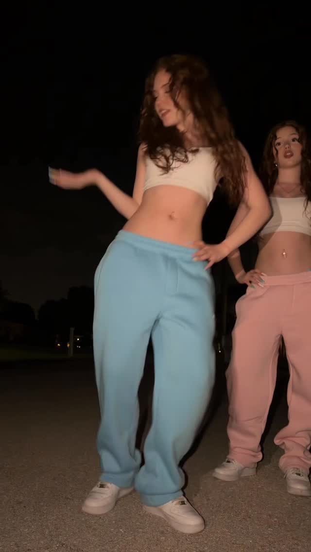 🫨#twins #trendingreels #dance #beautiful #fypシ