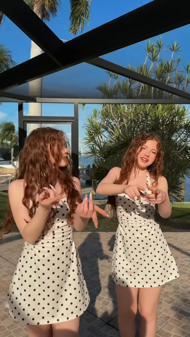 Benutzt gerne unseren Sound 🫰🏻#twins #trendingreels #dance #fun #fypシ