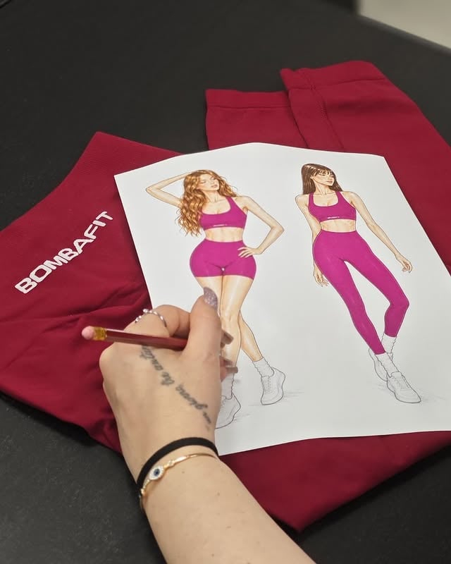 Il tuo nuovo uniform estivo sta per arrivare.🔥 SUMMER DROP ---> 9.06#Bombafit #summerdrop #newdrop by @bombafit.it