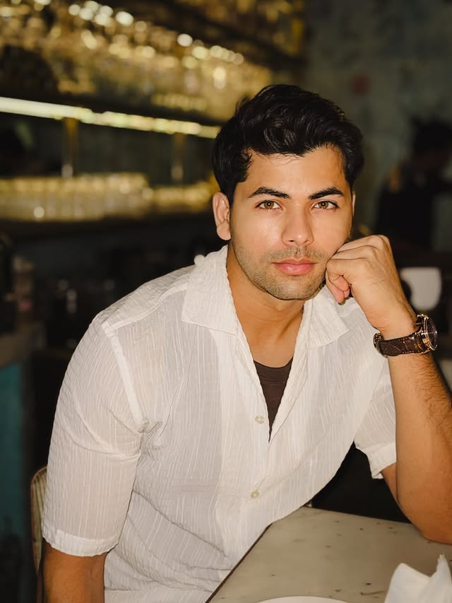 Main character energy. ⚡️

⌚️ - @zivanche 

.

#SiddharthNigam #AthleteEntertainer #Siddharthians