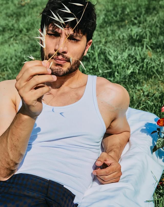 Happy first day of summer 🌊☀️🌹#ilhanşen #ilhansen #ильханшен #halef by @ilhansen.aesthetics