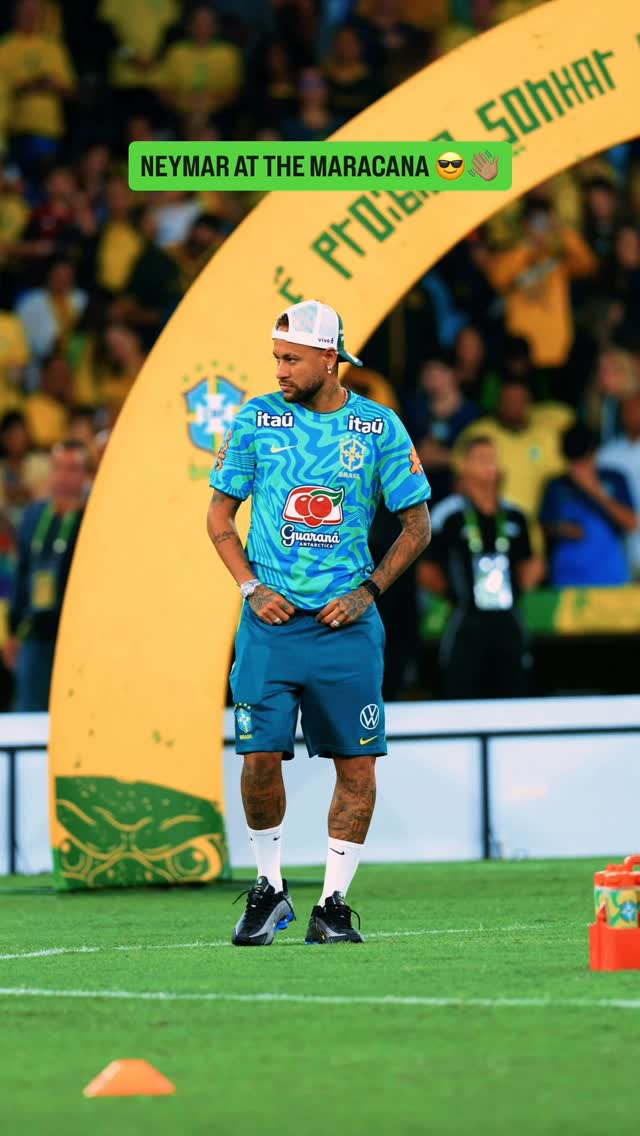 𝐇𝐄𝐑𝐄’𝐒 𝐍𝐄𝐘𝐌𝐀𝐑 𝐉𝐑 @ 𝐌𝐀𝐑𝐀𝐂𝐀𝐍𝐀! 🥶🇧🇷Supporting the Seleção for friendly while he’s injured 💛💚