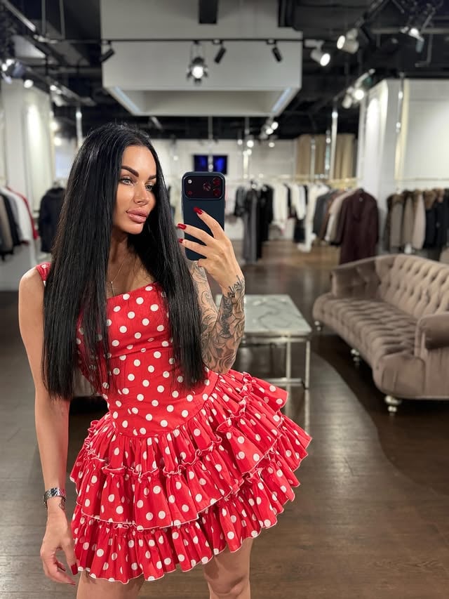 Дівчата, отримали так багато краси 😍🙌Для твоїх особливих моментів ✨Чекаємо у гості до нашого магазину за адресою: ТК ПАССАЖМ. Дніпро, пр. Дмитра Яворницкого 50, 4 поверх FUR SEASON❤️Працюємо кожен день з 10.00 до 20:00Відправки НОВОЮ ПОШТОЮ щоденно! #fur_season #норка #кашемір#пальтоукраїна #розкішнийдогляд by @fur_season