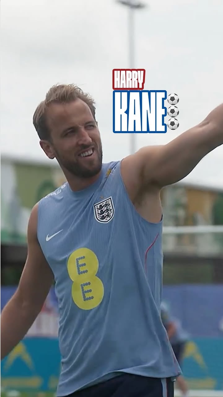 That laugh 😂

Harry Kane's in the mood 🔥