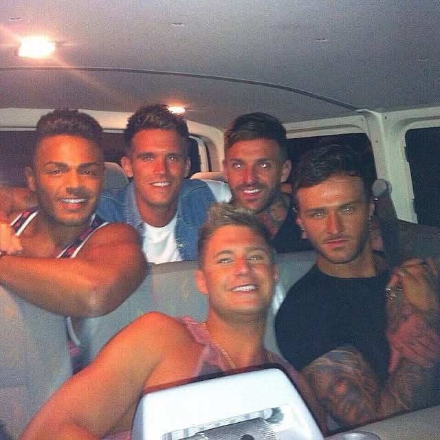 11 years ago lads Jesus 2015.... them Van journeys to and from the clubs were so funny 😅 Good good times 💙 to think over 10 years we probs did about 2500 nights out is mental