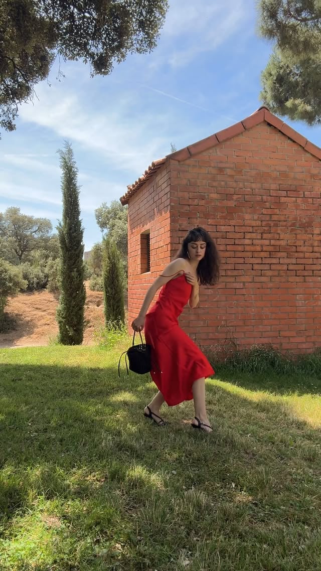 publicidad @sferaofficial y 3 looks para este verano 🍃. Con cuál os quedáis??? Amo todos pero el último lo llevaría cada día del verano 🌊 by @noelia.dp