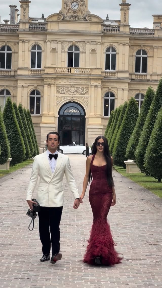 Wedding Day with my Amour
Wearing Custom @ludovicdesaintsernin 🥀
Happily ever After @elisazarzur x @alexandresnegrao