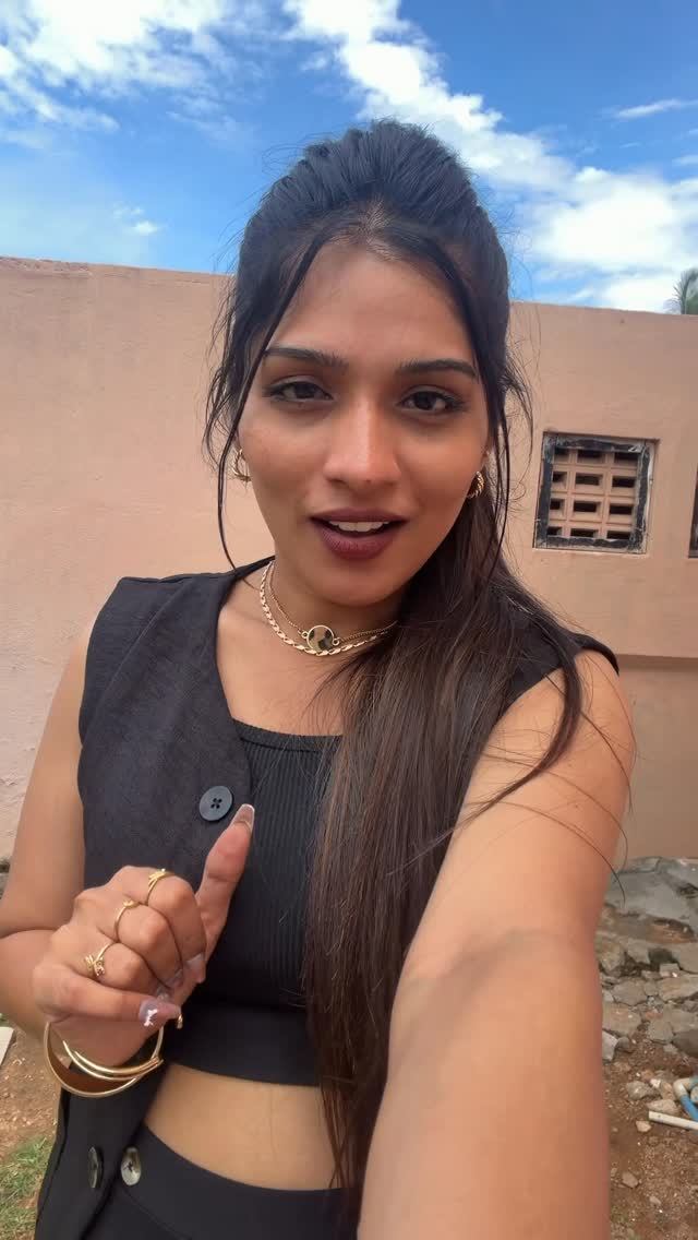 Hard work hits different when it looks like this. 🏆✨

Bringing home the Digital Youth Icon Award from the Asian Awards🏆Beyond grateful for this recognition and so excited for what’s next🥰. @msmeihdaf 

Thank you all for the endless love and support❤️🥺…

#award #fly #hardwork #fpy #reelitfeelit