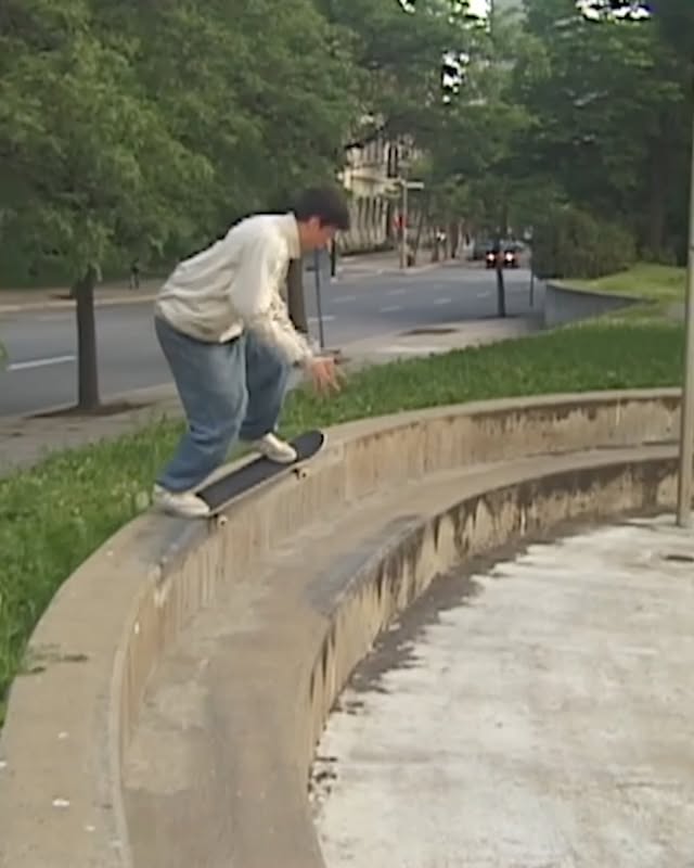 👉🏽 @robinthezoo brings the heat in @exoplusmtl’s “promo video-001” 📼
Now playing on the Thrasher site 📡
📹 @neilneilneilneilneilneil