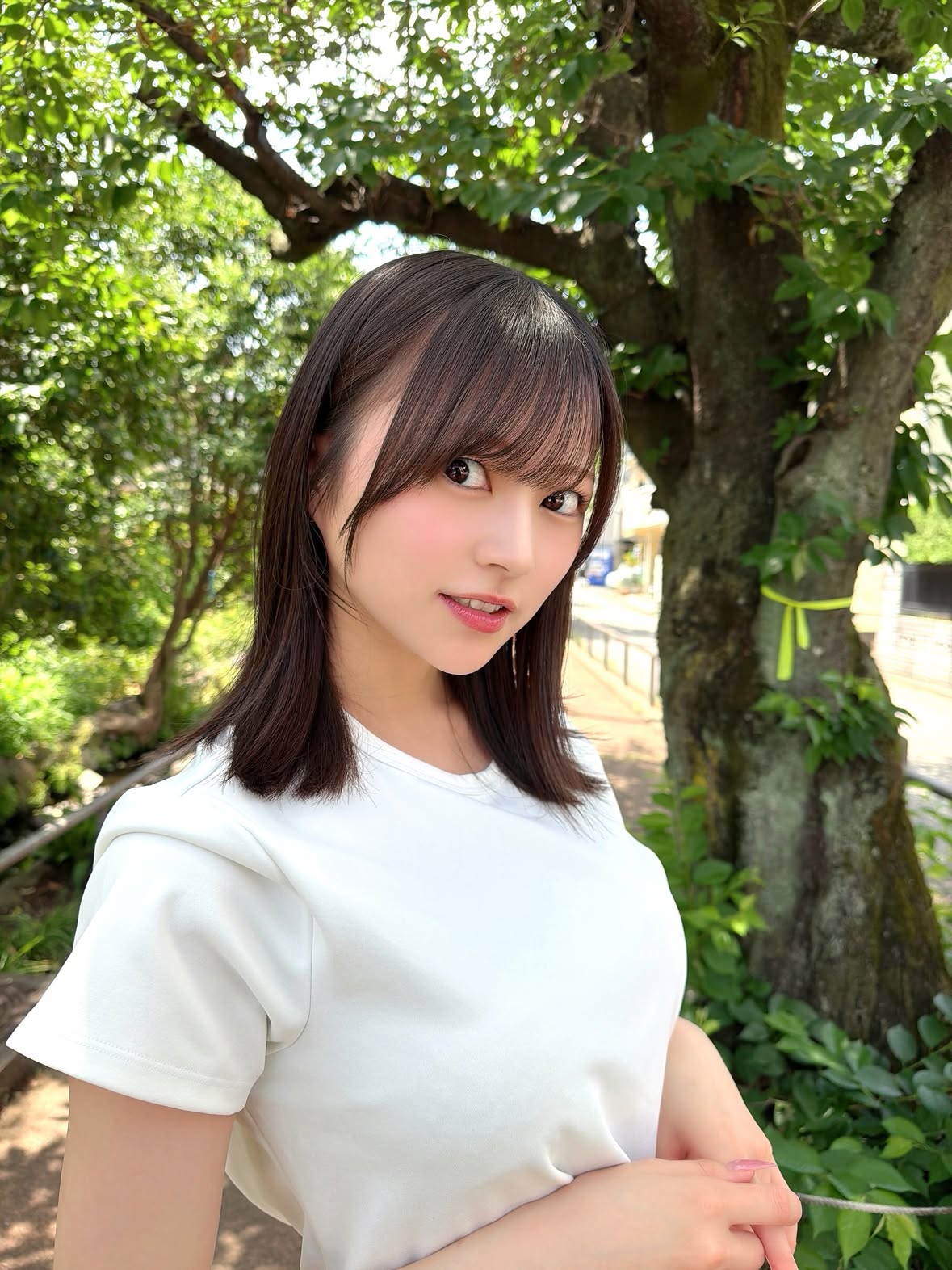 撮影の日のお昼休憩中〜 撮ってもらった💭🍃🌿