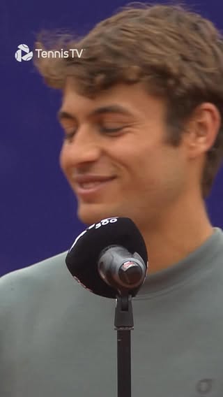 Has she got a ticket for tomorrow, Flavio? 🤣

#tennis #tennistv #atptour #cobolli #rolandgarros