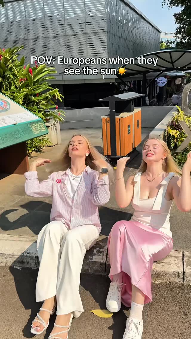Europeans vs Asians when they see the sun☀️