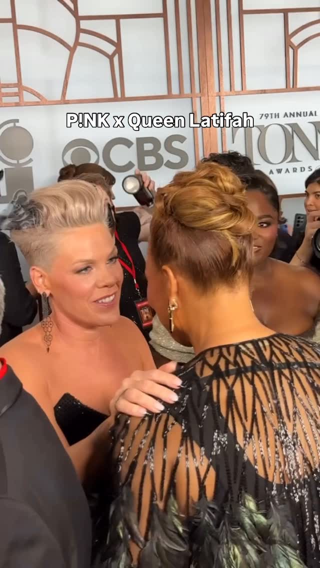 A sweet moment between @pink and @queenlatifah before P!NK headed in to host the 2026 Tony Awards 🫂