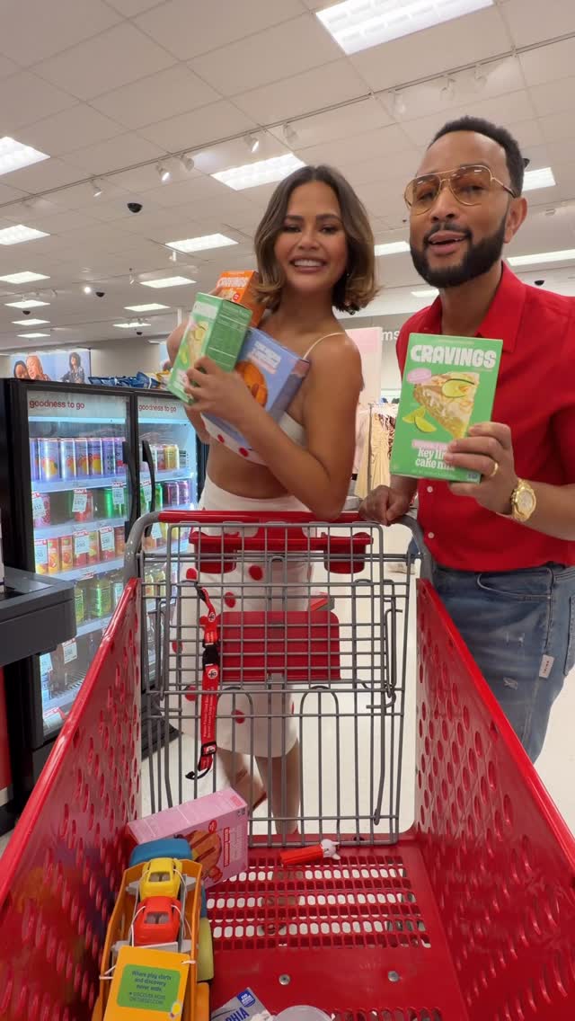 We’re in TWO aisles at @target!!(baking + breakfast) and you can get our Carrot Cake + Key Lime Cake Kits AND both mochi pancake mixes in-store or online at target.com